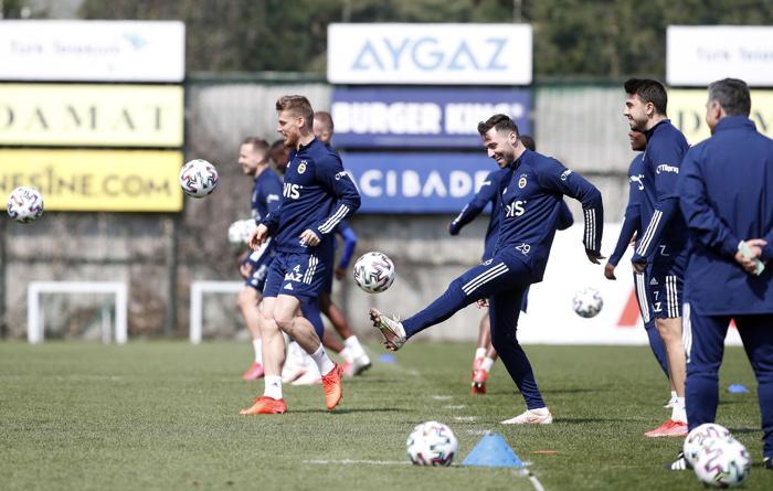 Fenerbahçe idmanından kareler Yüzler gülüyor