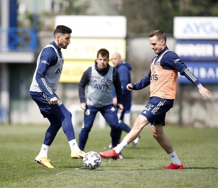 Fenerbahçe idmanından kareler Yüzler gülüyor