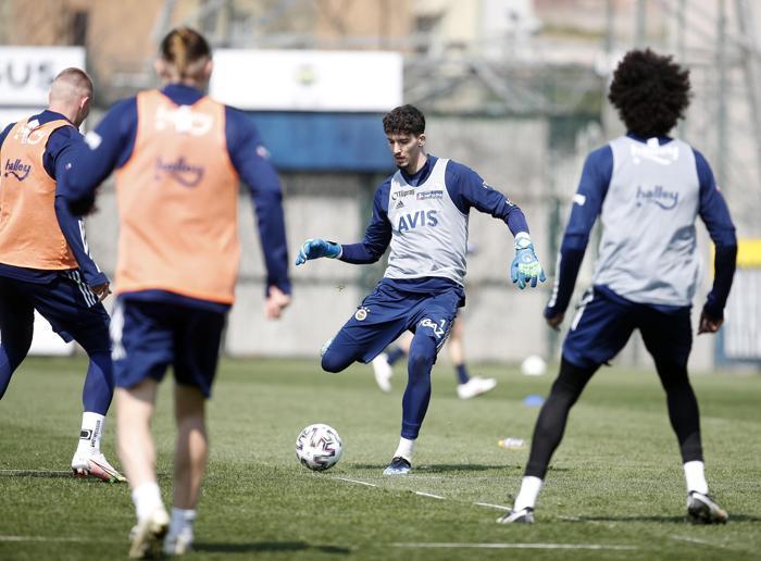 Fenerbahçe idmanından kareler Yüzler gülüyor