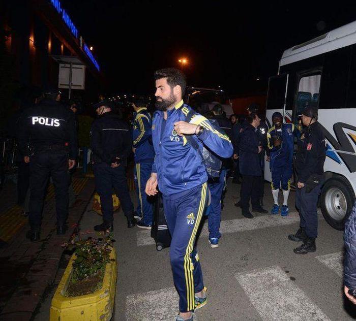 Fenerbahçe takım otobüsüne yapılan saldırıda FETÖ şüphelisi bekçi olay yerinde nöbetçiymiş