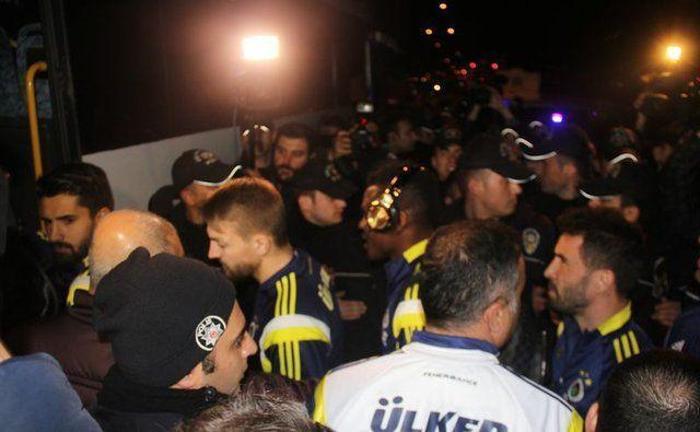 Fenerbahçe takım otobüsüne yapılan saldırıda FETÖ şüphelisi bekçi olay yerinde nöbetçiymiş