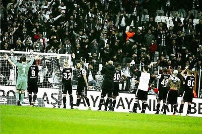 Futbolcuların sosyal medya paylaşımları 20 Şubat Pazartesi