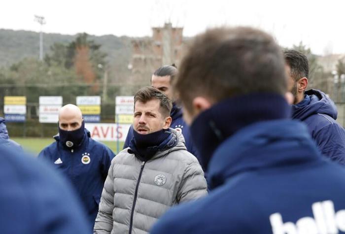 Son dakika - Fenerbahçede ayrılık ve emeklilik kararı...