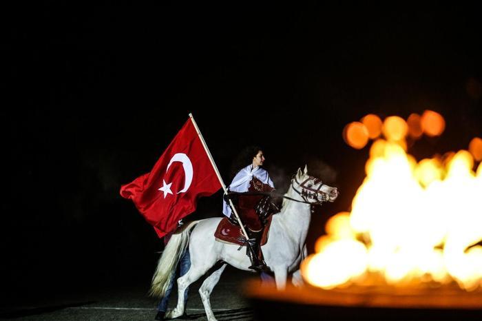 EYOFtan çok özel kareler