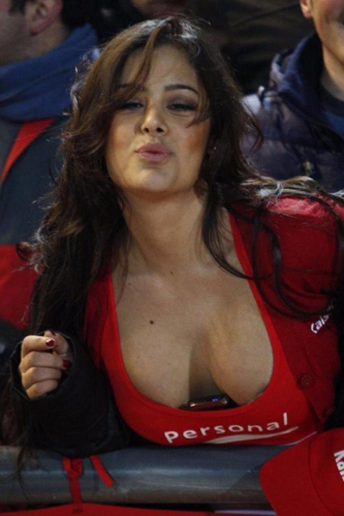 Larissa Riquelmeye büyük şok