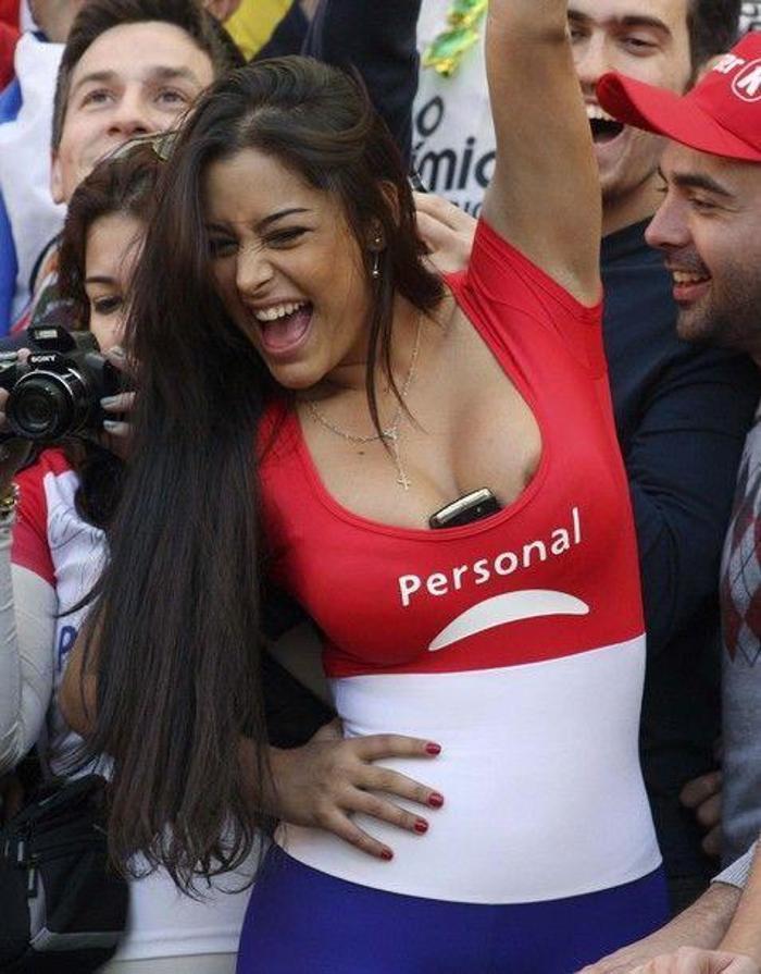 Larissa Riquelmeye büyük şok
