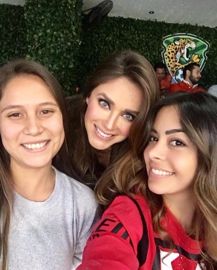Larissa Riquelmeye büyük şok