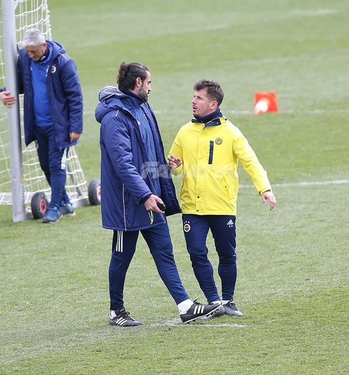 Fenerbahçe idmanında Emre Belözoğlu rüzgarı
