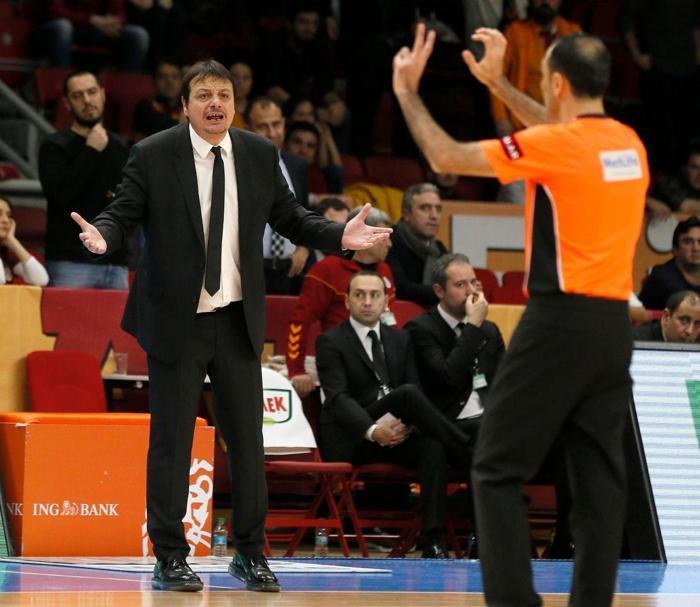 Galatasarayda iki hoca da gün sayıyor: Riekerink ve Ergin Ataman...