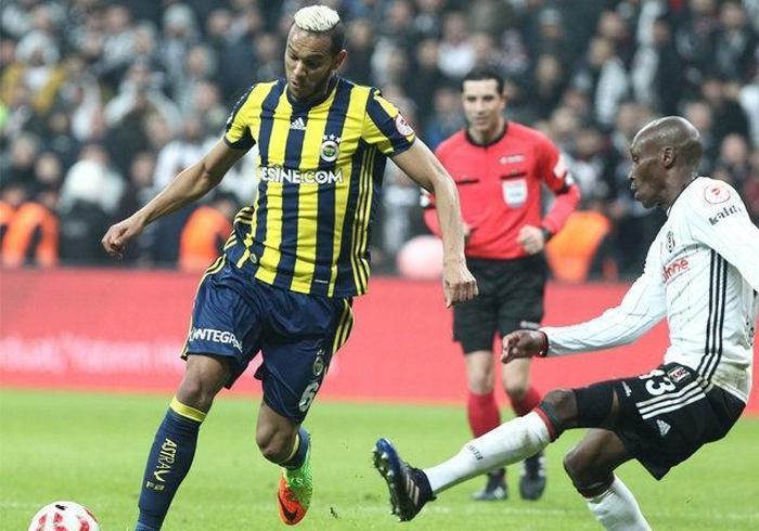 Derbiye bilet bulamadılar, gece tırmanıp stada girdiler