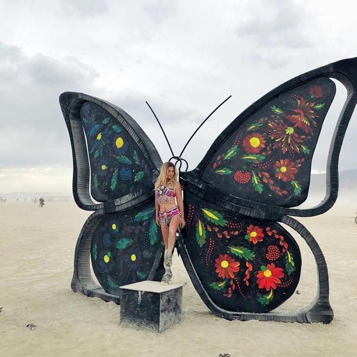 2019 Burning Manden renkli kareler