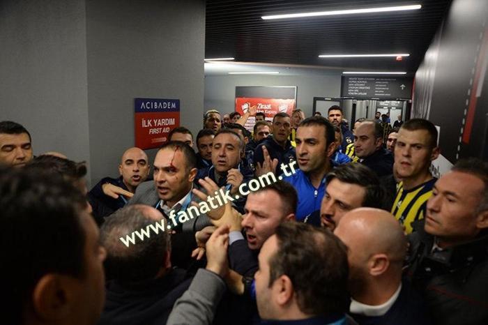 Beşiktaş - Fenerbahçe derbisinin 12 gerilim anı...