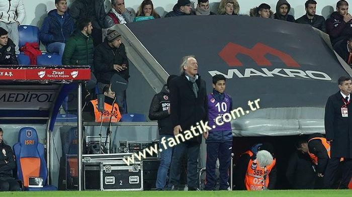Başakşehir-Galatasaray maçında kareler
