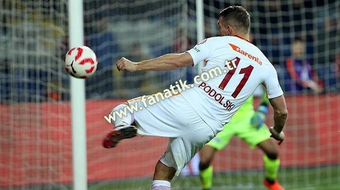 Başakşehir-Galatasaray maçında kareler