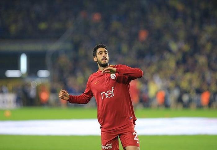 Galatasarayda takımın yarısı değişiyor