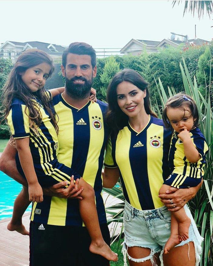 Volkan Demirelin eşi Zeynep Demirelden duygusal mesaj