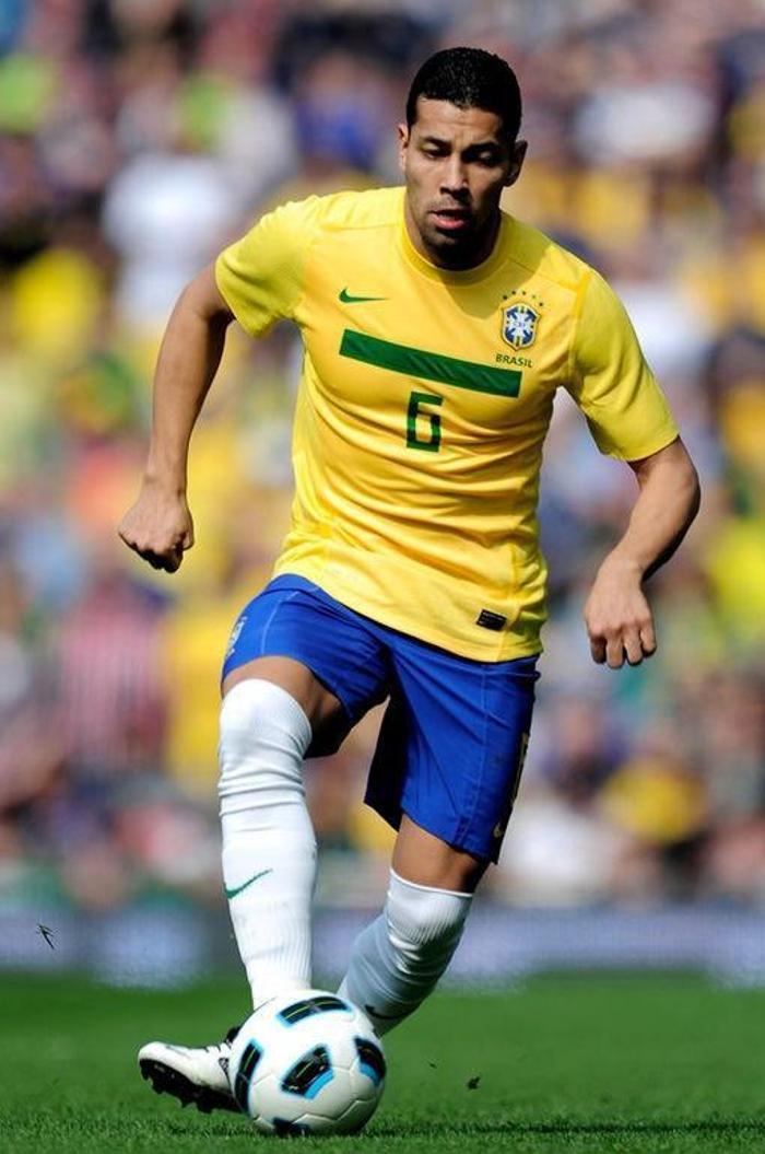ANDRE SANTOS