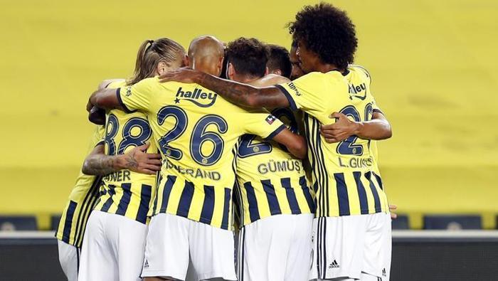 Fenerbahçe - 14 yabancı