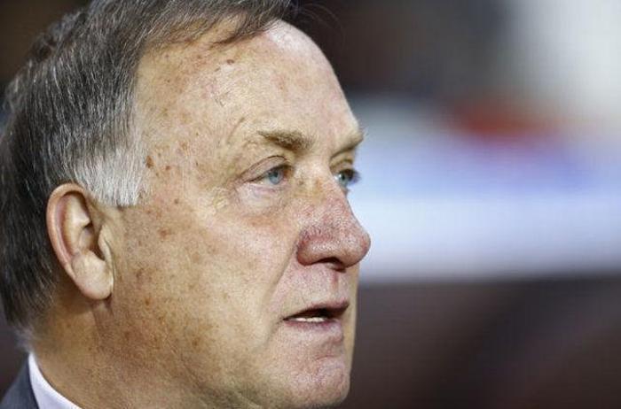 Dick Advocaattan Fenerbahçe yönetimine acı reçete