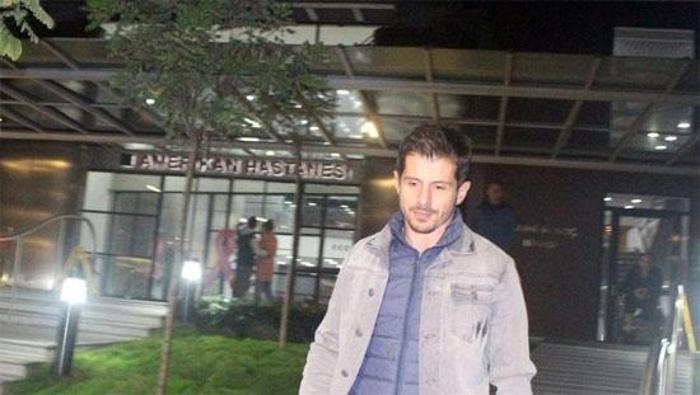 Emre Belözoğlundan, Arda ve Aslıhan Turana bebek ziyareti