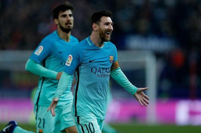 BARÇA AVANTAJI KAPTI