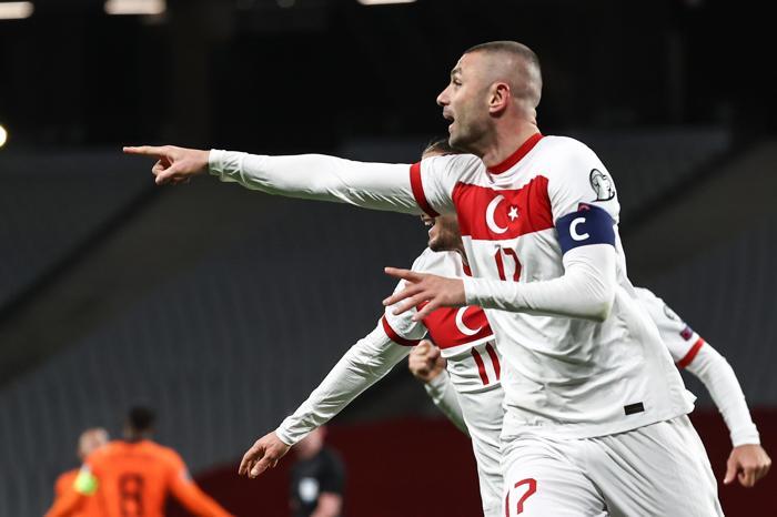 Türkiye-Hollanda maçına Burak Yılmaz damga vurdu