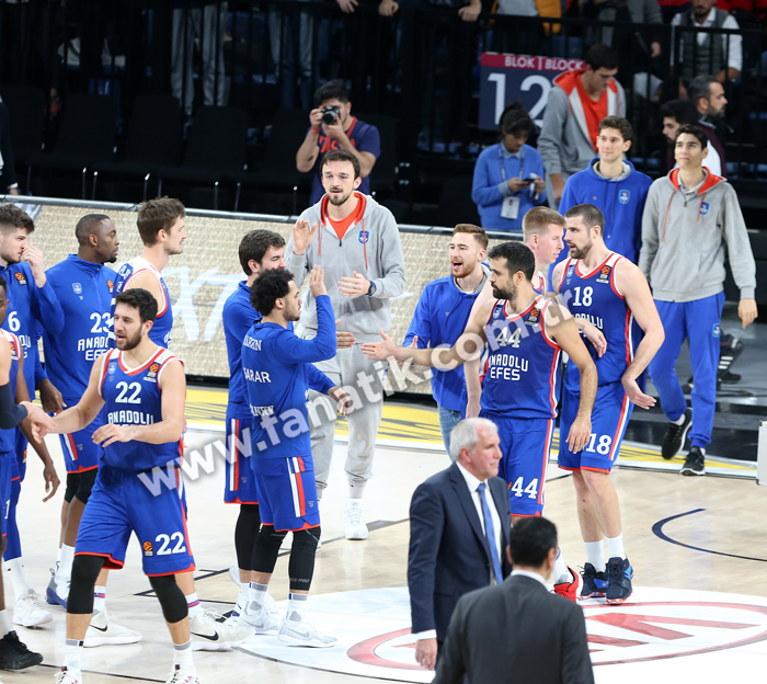 Anadolu Efesten bir Fenerbahçe galibiyeti daha