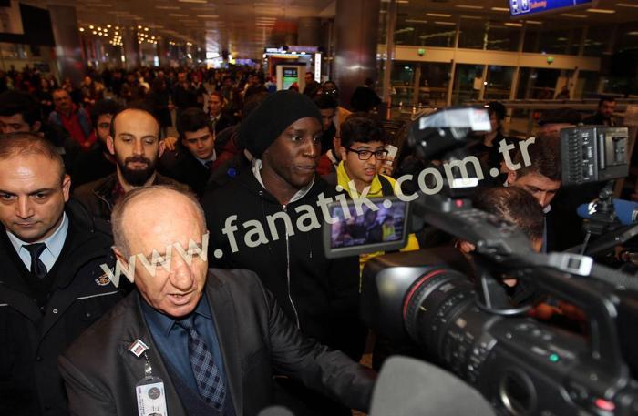 Demba Banın gelişinde ilginç detay