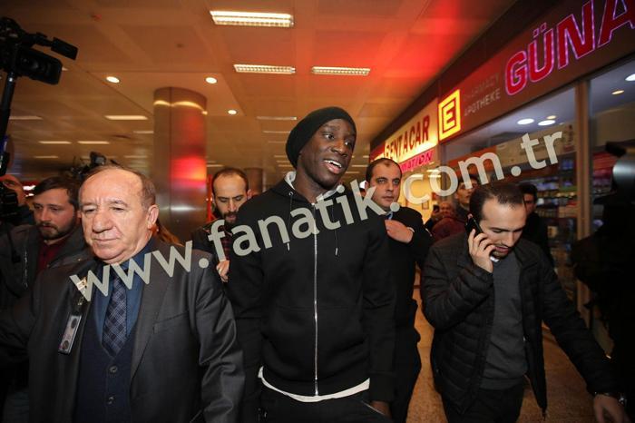 Demba Banın gelişinde ilginç detay