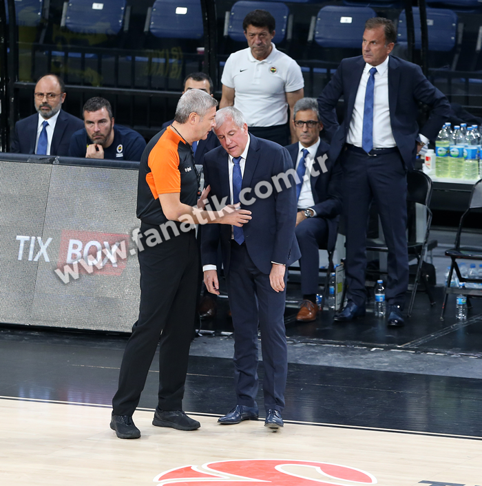 EuroLeaguede Türk derbisi heyecanı yaşandı