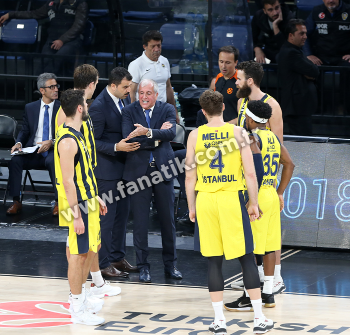 EuroLeaguede Türk derbisi heyecanı yaşandı