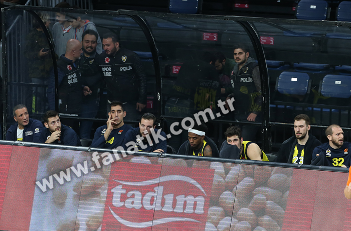 EuroLeaguede Türk derbisi heyecanı yaşandı