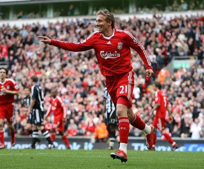LUCAS LEIVA