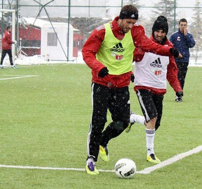 Türk futbolunun acı kaybı: Ediz Bahtiyaroğlu