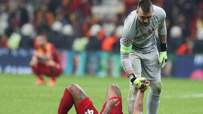 Galatasarayda son dakika Muslera gelişmesi Görüşmeler başladı...