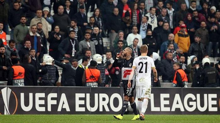 Ricardo Quaresma Beşiktaş taraftarıyla tartıştı