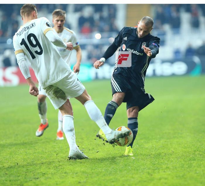 Ricardo Quaresma Beşiktaş taraftarıyla tartıştı