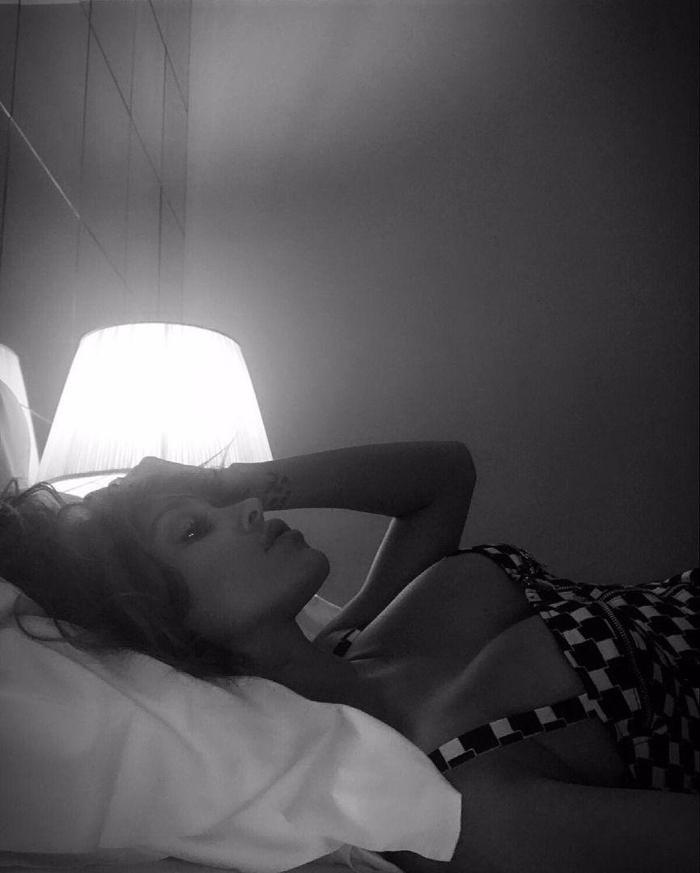 Belen Rodriguez kendini sahillere attı