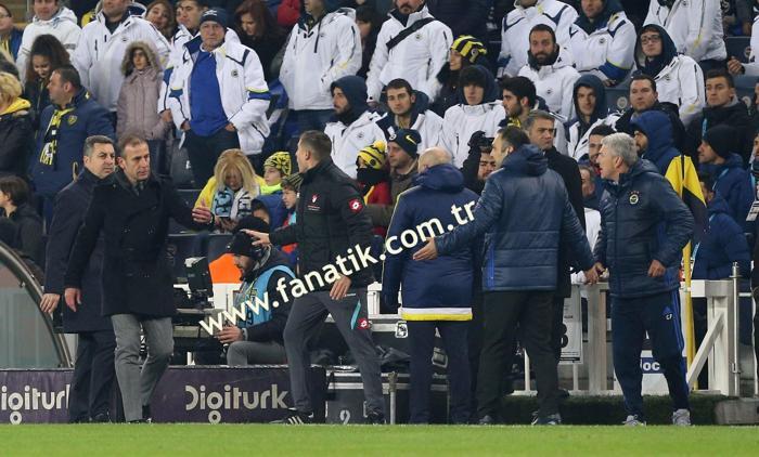 Fenerbahçe-Başakşehir maçından kareler