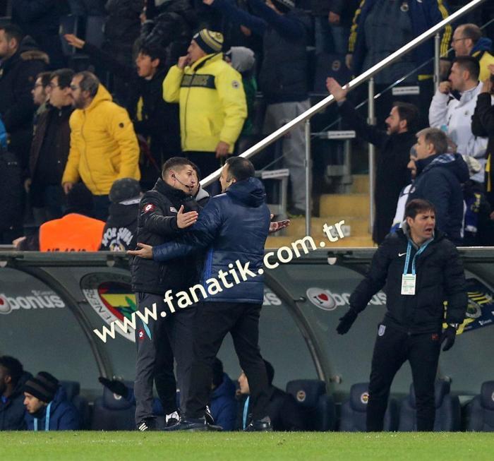 Fenerbahçe-Başakşehir maçından kareler