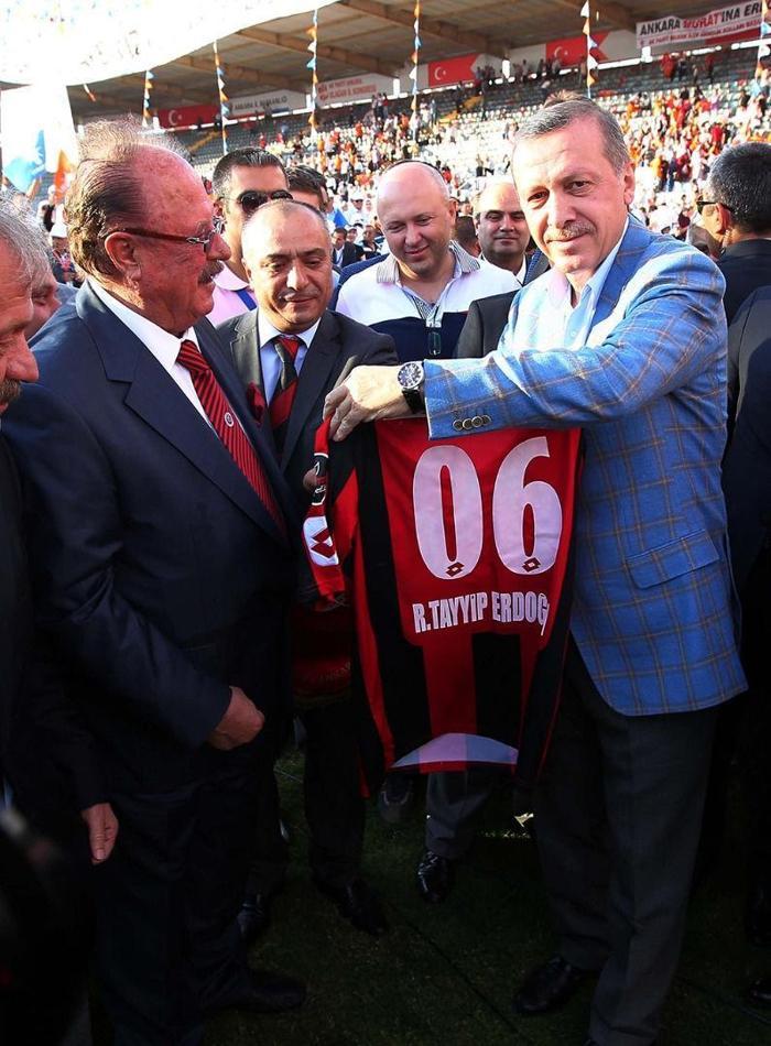 İşte İlhan Cavcavın hayatı