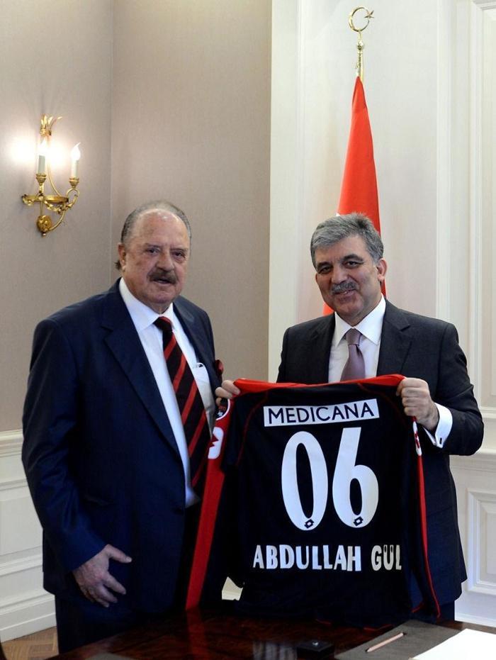 İşte İlhan Cavcavın hayatı