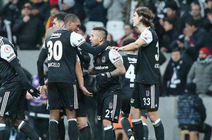 Türk futbolu böylesini görmedi Beşiktaştan çılgın gelir...