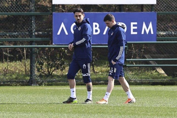 Beşiktaş derbisi öncesinde Fenerbahçede Ali Koçtan flaş karar