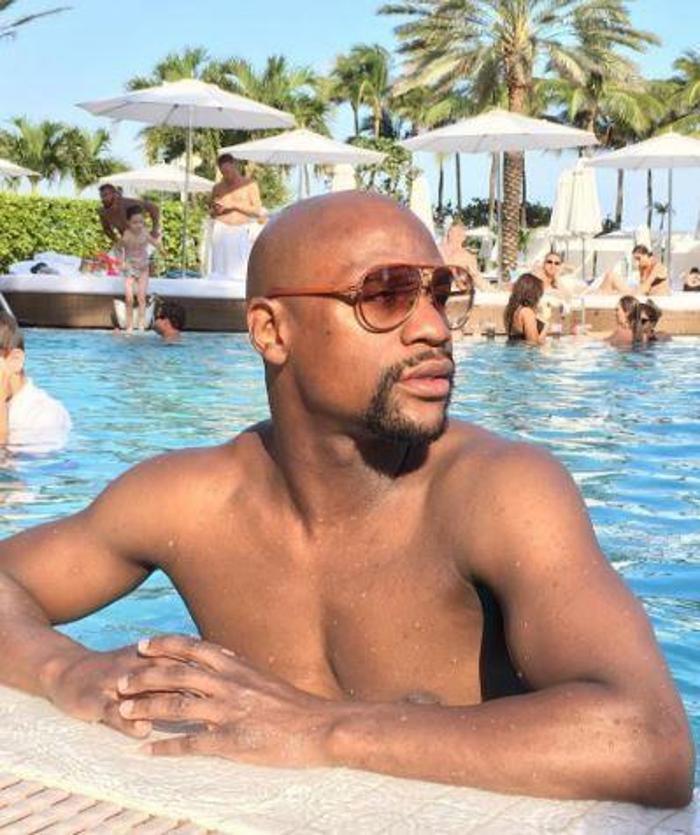 Floyd Mayweather 5 maçta 284322 dolar kazandı