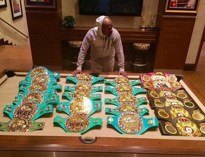 Floyd Mayweather 5 maçta 284322 dolar kazandı
