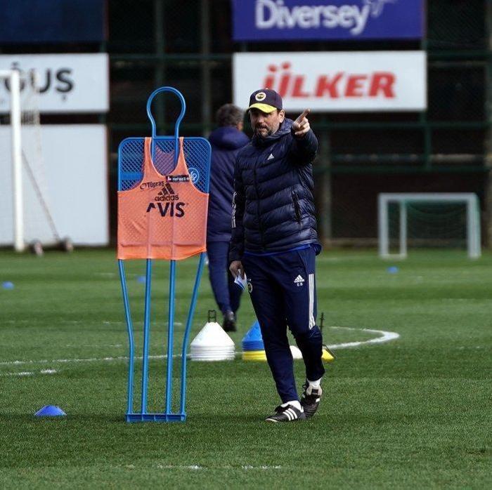Beşiktaş derbisi öncesinde Fenerbahçede Ali Koçtan flaş karar