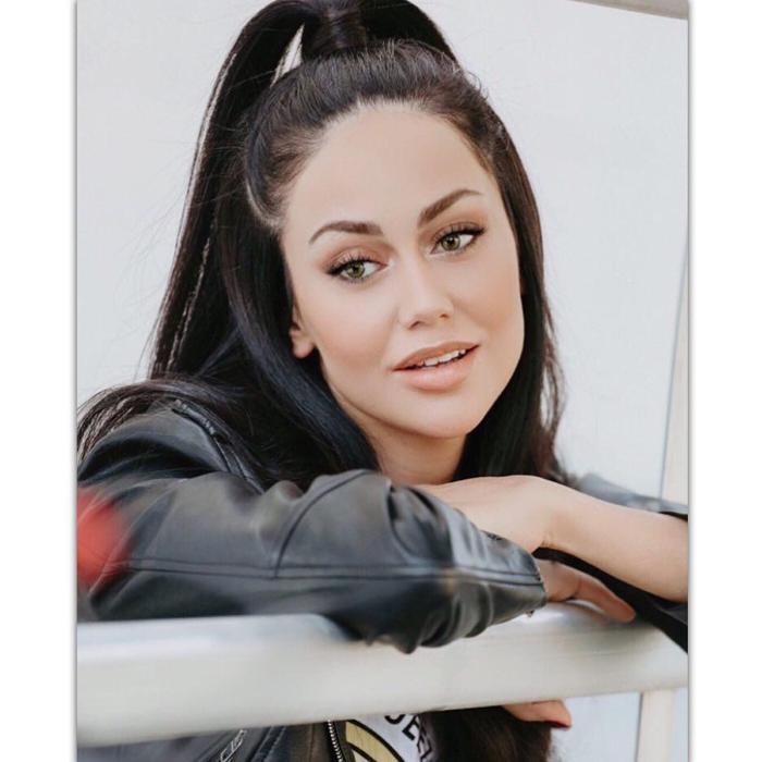 Hera Voleyi vuracak