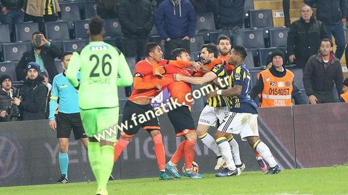 Fenerbahçe-Adanaspor maçından kareler