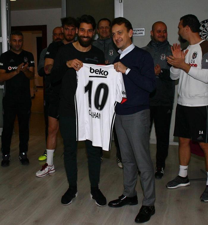 Olcay Şahan, Beşiktaşa veda etti